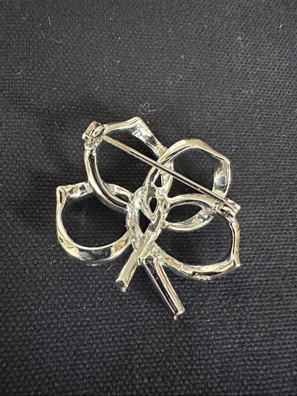 Silver-Tone Blue Baguette Ribbon Brooch - Unbranded - Picture 2 of 4